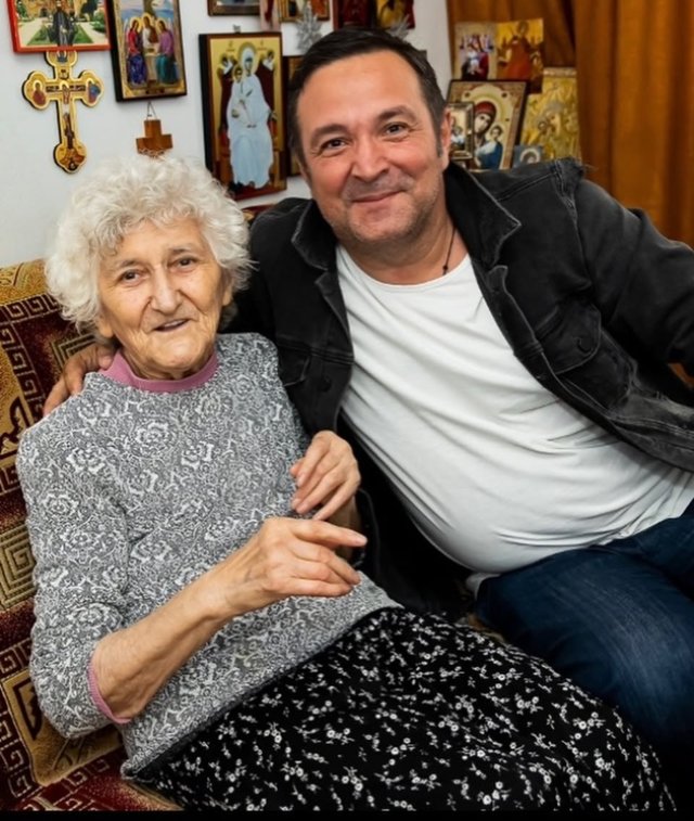 A trecut o lună de la moartea mamei lui Daniel Buzdugan. Ce mesaj emoționant a transmis omul de radio: „Din Ceruri, ai început o nouă misiune pentru noi”. I-a rugat pe urmăritorii din online să se roage pentru sufletul ei