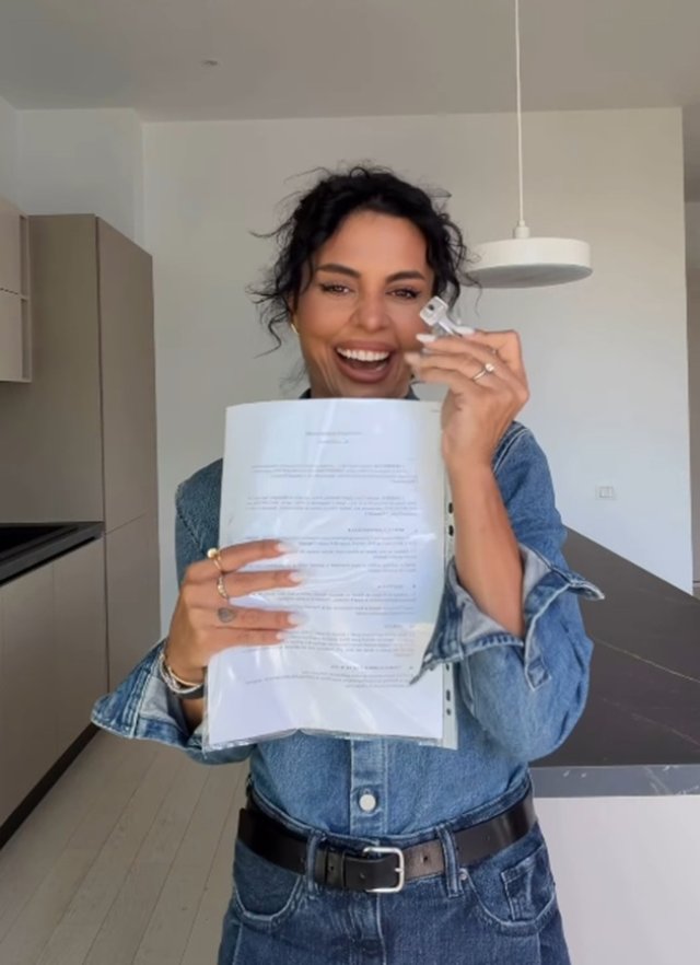 Andreea Popescu trăiește pe picior mare după divorț. Și-a cumpărat o mașină scumpă și un penthouse de lux la numai câteva luni de la separarea de Rareș Cojoc. Are 42 de ani