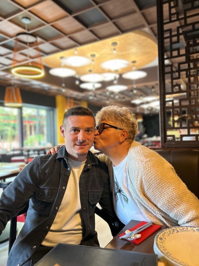 Imagini rare cu mama lui Gabi Torje. Ce mesaj emoționant i-a transmis concurentul de la Asia Express. Mama este una dintre cele mai importante persoane din viața lui