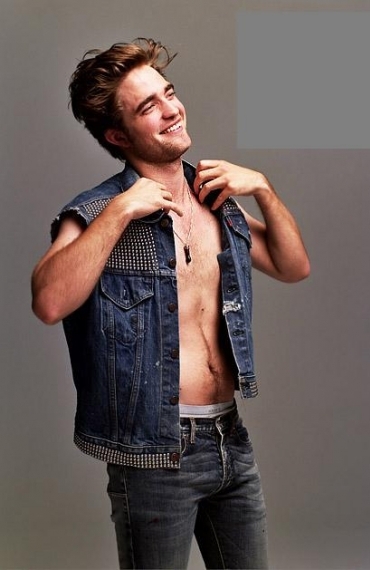 ROBERT PATTINSON