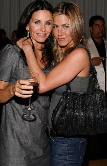 JENNIFER ANISTON & COURTNEY COX