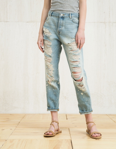 Jeans Bershka girlfriend rupţi