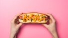 Ce se întâmplă dacă mănânci hot-dog în sarcină?