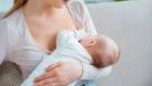 Alăptarea aduce beneficii pentru sănătatea bebelușilor, dar și a mamelor