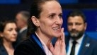Oana Țoiu “a deranjat” din nou, acum cu costumul din catifea purtat la Summit-ul NATO. Ținuta a stârnit un val de comentarii răutăcioase, iar un celebru politician a răbufnit: “Este ţinta unui incredibil val de ură”