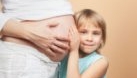 Îi ceri părerea copilului dacă vrei încă un copil? Ghid sincer pentru părinții care stau pe gânduri