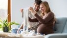 Ce se schimbă în cuplu în luna în care aflați că veți deveni părinți