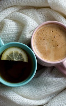 Cafea sau ceai negru: care dintre aceste băuturi are mai multe efecte benefice asupra sănătății tale