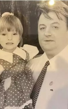 Cum arată fiicele lui Corneliu Vadim Tudor la opt ani de la moartea tribunului. Cu ce se ocupă Lidia și Eugenia