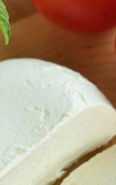 Brânza de casă, din 3 ingrediente - Tot ce trebuie să știi - Rețeta tradițională, pas cu pas