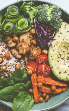 6 rețete recomandate de o femeie care a slăbit 25 de kilograme fără să se înfometeze. Preparate simple și rapide