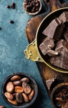 Ciocolata neagră, o comoară pentru sănătate. Nutriționiștii explică beneficiile ei