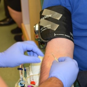 Descoperirea care poate revoluționa medicina de urgență. Care este cel mai bun tip de sânge pentru transfuzii  