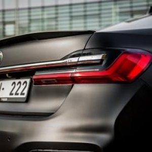 "Mai bine o arunci la gunoi". Piesa de schimb pentru un BMW second hand care a ajuns să coste mai mult decât maşina