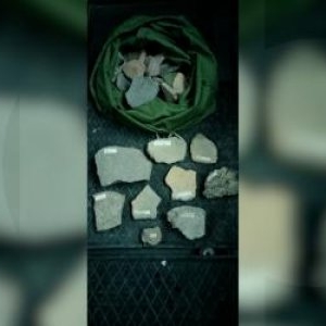 O comoară veche de mii de ani, scoasă la vânzare într-un talcioc din Iaşi. Artefactele dacice erau vândute cu 3 lei bucata