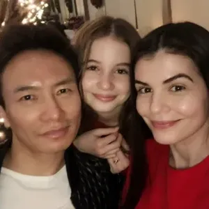 Adevărata viață pe care Monica Gabor o duce în America. Mr. Pink nu ar lăsa-o să se fardeze, iar ieșirile în oraș ar fi limitate