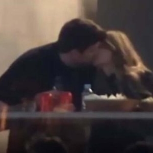 Și-a lăsat familia cu doi copii pentru ea, a renunțat la soție, ba chiar a înșelat-o, și după tot ceea ce a făcut, acum s-a rupt relația și cu amanta! De nebănuit de ce și-au spus ”adio”!