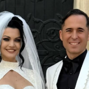 Dinu Maxer și Magdalena Chihaia s-au căsătorit. Primele imagini de la nuntă. Ce rochie "de infarct" a avut mireasa și ce s-a întâmplat în biserică