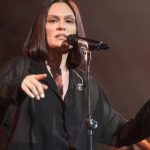 Jessie J a fost diagnosticată cu cancer mamar. Vedeta a anunțat că se retrage pentru o perioadă din muzică