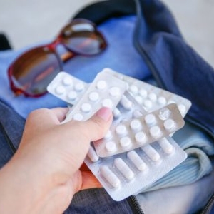 Medicamente în bagajul de mână. În ce condiții poți lua pastile în avion