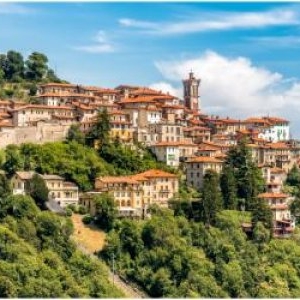 Un oraş din nordul Italiei oferă 6.000 de euro celor care se mută acolo și semnează un contract de muncă