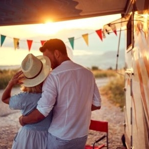 Ce fel de conexiune romantică poți avea vara aceasta, în funcție de semnul zodiacal