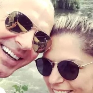 Păreau cel mai frumos cuplu, dar artistul nostru a divorțat în secret, după 20 de ani de căsnicie: “Îmi dau lacrimile când vorbesc. E mama copiilor mei”