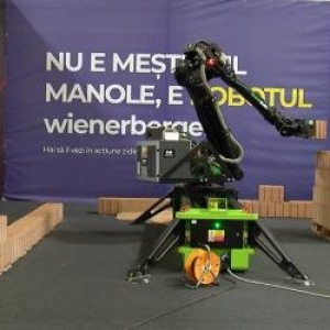 Zidarii, înlocuiţi de roboţi în România. Lucrează fără oprire şi "cer" 30 de euro pe metrul pătrat