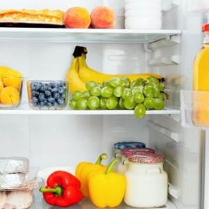 Alimente care nu ar trebui depozitate în partea de jos a frigiderului. Există o variantă mai bună pentru a le menține proaspete