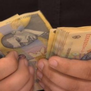 Schema prin care tot mai mulţi români îşi reduc creditele ipotecare chiar şi cu 100.000 de euro