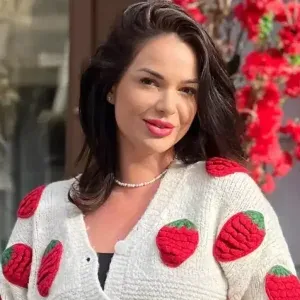 Deea Maxer s-a afișat cu noul iubit, imediat după nunta lui Dinu Maxer. Cine este bărbatul care a cucerit-o pe vedetă