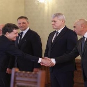Prima ceartă Bolojan - Dan. Preşedintele nu vrea creşterea TVA: a promis în campanie că nu vor creşte taxele