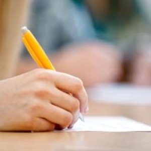 Subiecte la Evaluarea Națională 2025 - română. Elevii au la dispoziție două ore pentru a rezolva subiectele