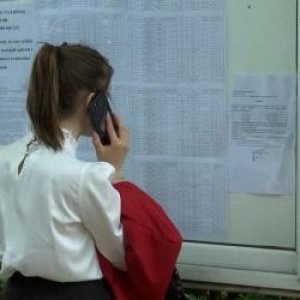 O elevă din Constanța a luat 8,55 la Română și a făcut contestație. A mers în instanță după nota finală
