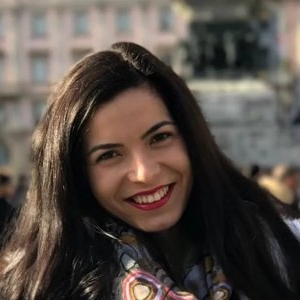 Nepoata lui Nicolae Ceaușescu este de o frumusețe răpitoare! Cu ce se ocupă Alexandra, tânăra are planuri mari pentru viitor