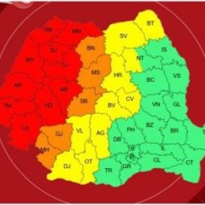 Cod roșu de vijelii puternice în tot județul Cluj. Rafale de până la 110 km/h. A fost emis mesaj RO-Alert