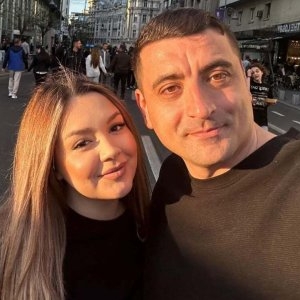 „Să vă fie rușine!” Ilinca Simion, soția lui George Simion, revoltată de impozitarea sprijinului pentru mame! Ce mesaj dur a transmis tânăra. Niciodată până acum nu a mai avut o astfel de ieșire publică