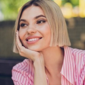Tunsori bob în funcție de forma feței. Ce recomandă stiliștii vara aceasta