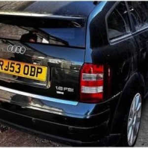 Mașină Audi vândută cu doar 350 de euro în Marea Britanie. Ce au descoperit cumpărătorii în interior