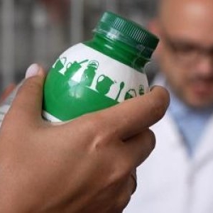 Chefir de la opt producători diferiţi, dus la analize de laborator. 50% sunt de fapt falsuri