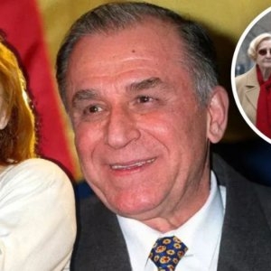 Florina Cercel i-a furat mințile lui Ion Iliescu, deși era căsătorit cu Nina. S-au iubit în secret, iar el era îndrăgostit lulea de ea: O ducea prin străinătate. Acolo erau liberi