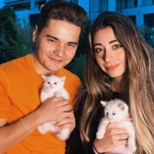 Selly, imagini din casa extravagantă în care locuiește. "Șeful Beach Please" a renovat complet apartamentul de 1 milion de euro