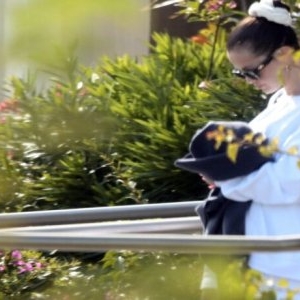 Imagini în costum de baie cu Selena Gomez la petrecerea burlăcițelor organizată pentru ea. Artista a fost de neoprit