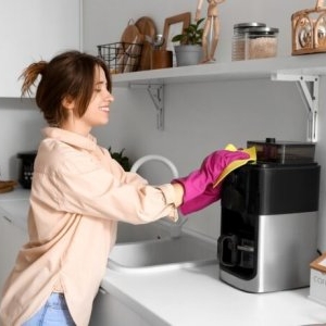 Cum poți curăța aparatul de cafea cu oțet. Sfaturi și trucuri utile
