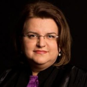 Judecătoarea care a dat statul în judecată pentru a primi 900.000 lei: Protestele nu sunt motiv de bucurie