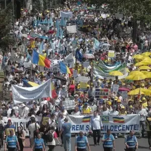 Începe sau nu școala pe 8 septembrie? Anunțul făcut în urmă cu puțin timp de sindicatele din Educație