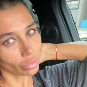 Elena Băsescu, de nerecunoscut! Surprinsă de paparazzi cum nu a mai fost văzută niciodată. A pierdut lupta cu kilogramele și a fost fotografiată într-o ținută de casă. Tristă, copleșită de griji și oboseală