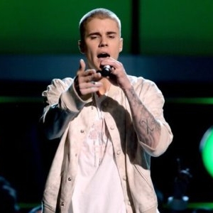 Justin Bieber a devenit cel mai bine plătit artist din istoria Coachella. Ce sumă primește artistul după fiecare reprezentație