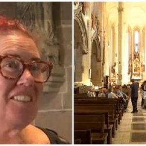 Reacţia unei turiste străine în Biserica Neagră din Braşov. Peste 300.000 de oameni vizitează anual monumentul
