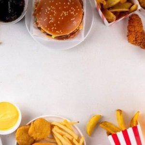 Cât de dăunătoare sunt în realitate alimentele ultraprocesate. Ce arată specialiștii